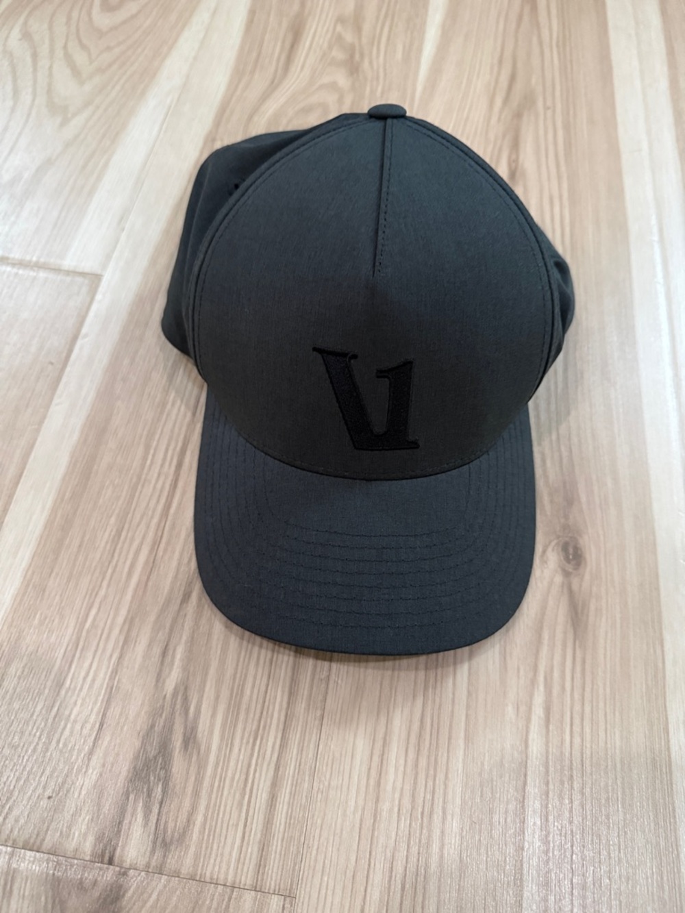 Vuori Men Hat